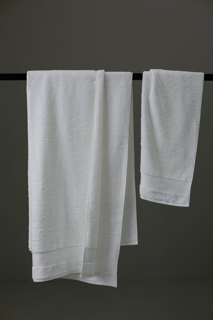 Eureka White towel by Kimisoo